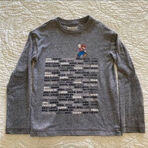 🎮 Super Mario Long Sleeve Shirt – Size Small (Nintendo) 🎮
